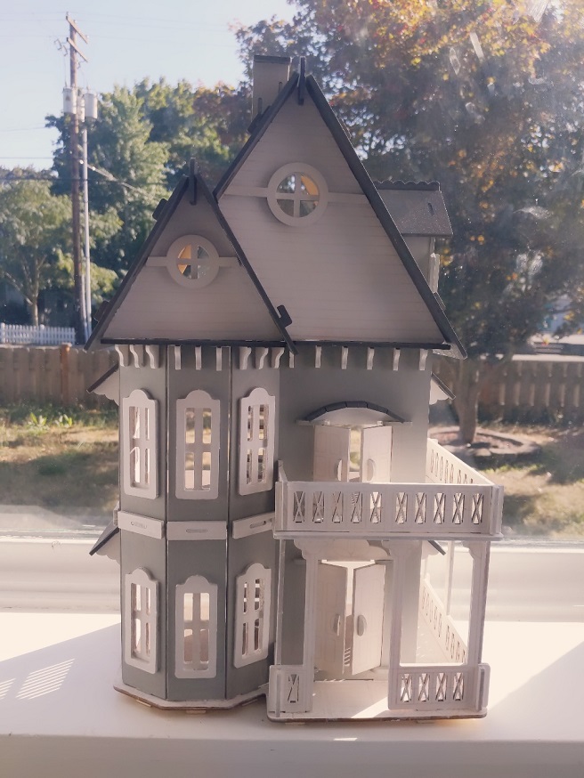 Handcrafted Miniature 1/2 Scale Dollhouse